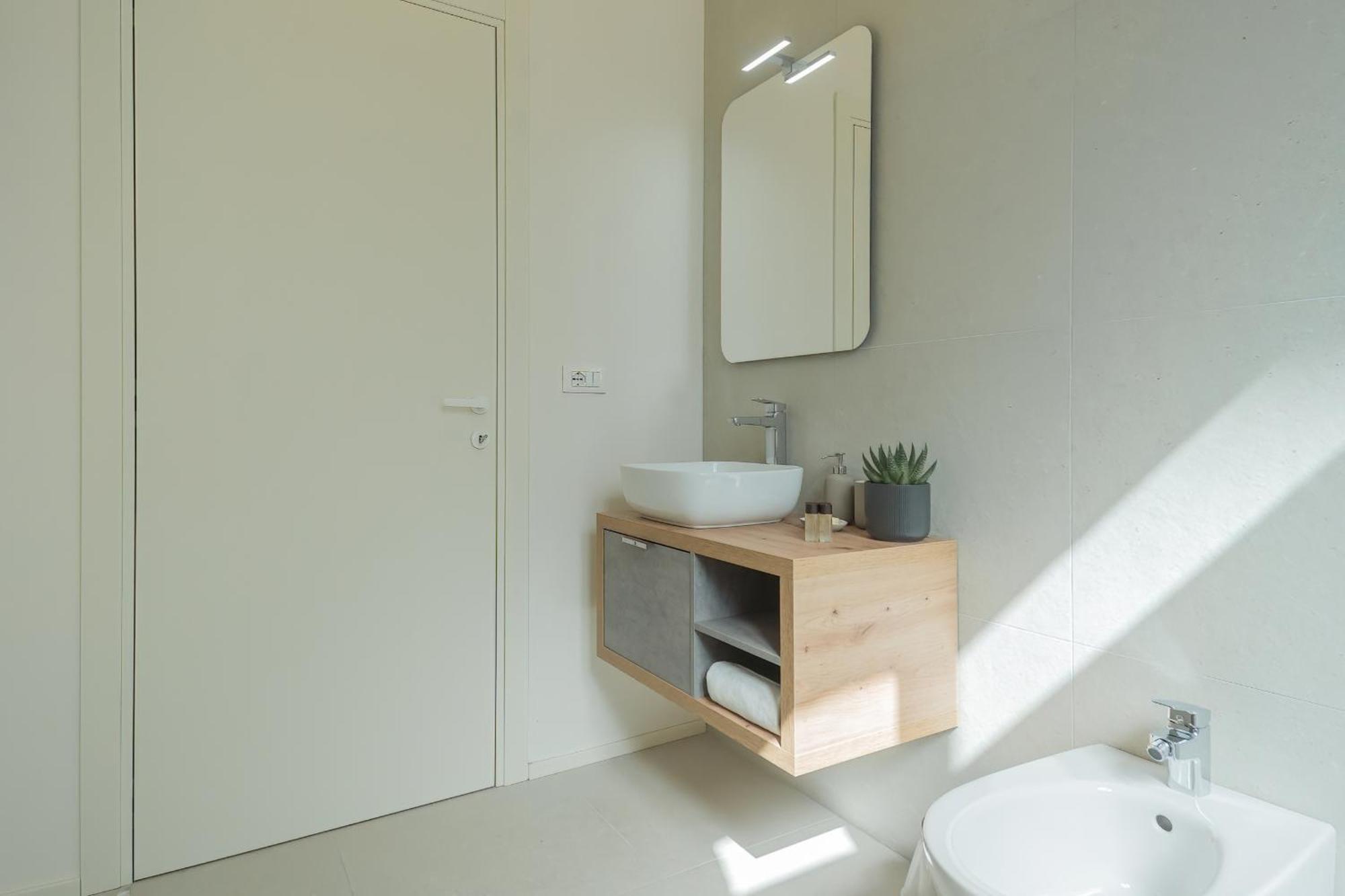 Manaraquattro - Apartament In Como Near The Center With Free Parking - Lake קומו מראה חיצוני תמונה